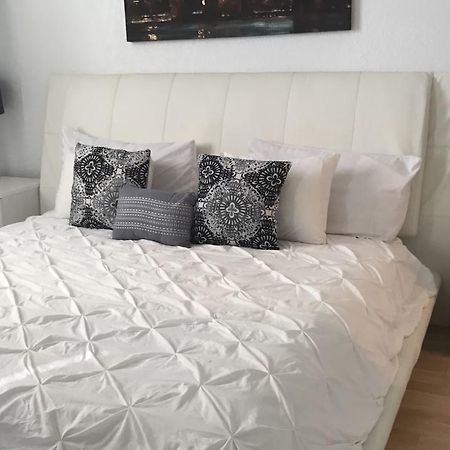 Apartments At Sian Residences Hallandale Beach Bagian luar foto