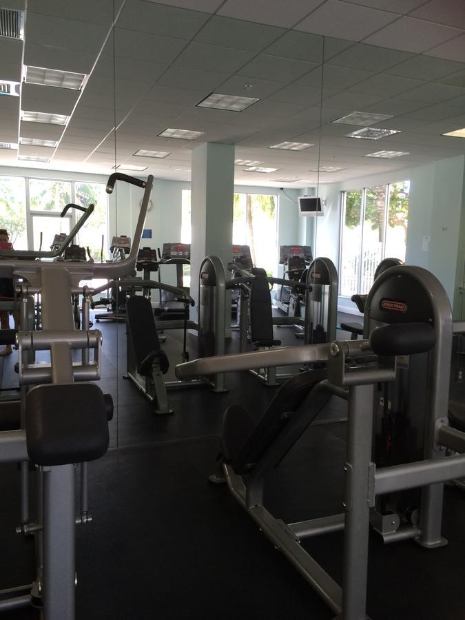Apartments At Sian Residences Hallandale Beach Bagian luar foto