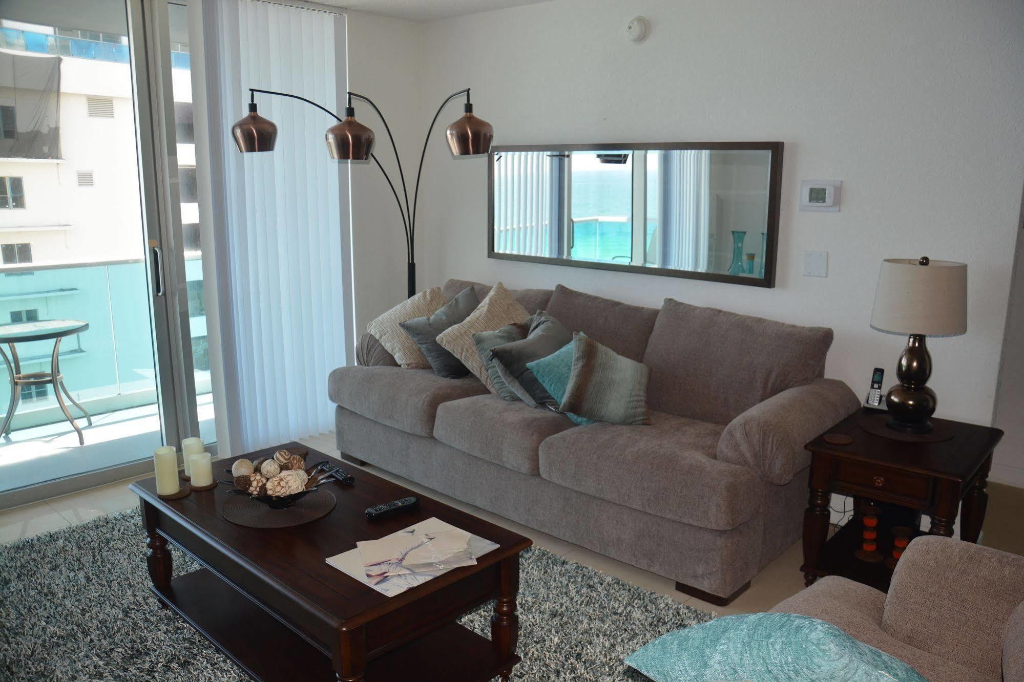 Apartments At Sian Residences Hallandale Beach Bagian luar foto