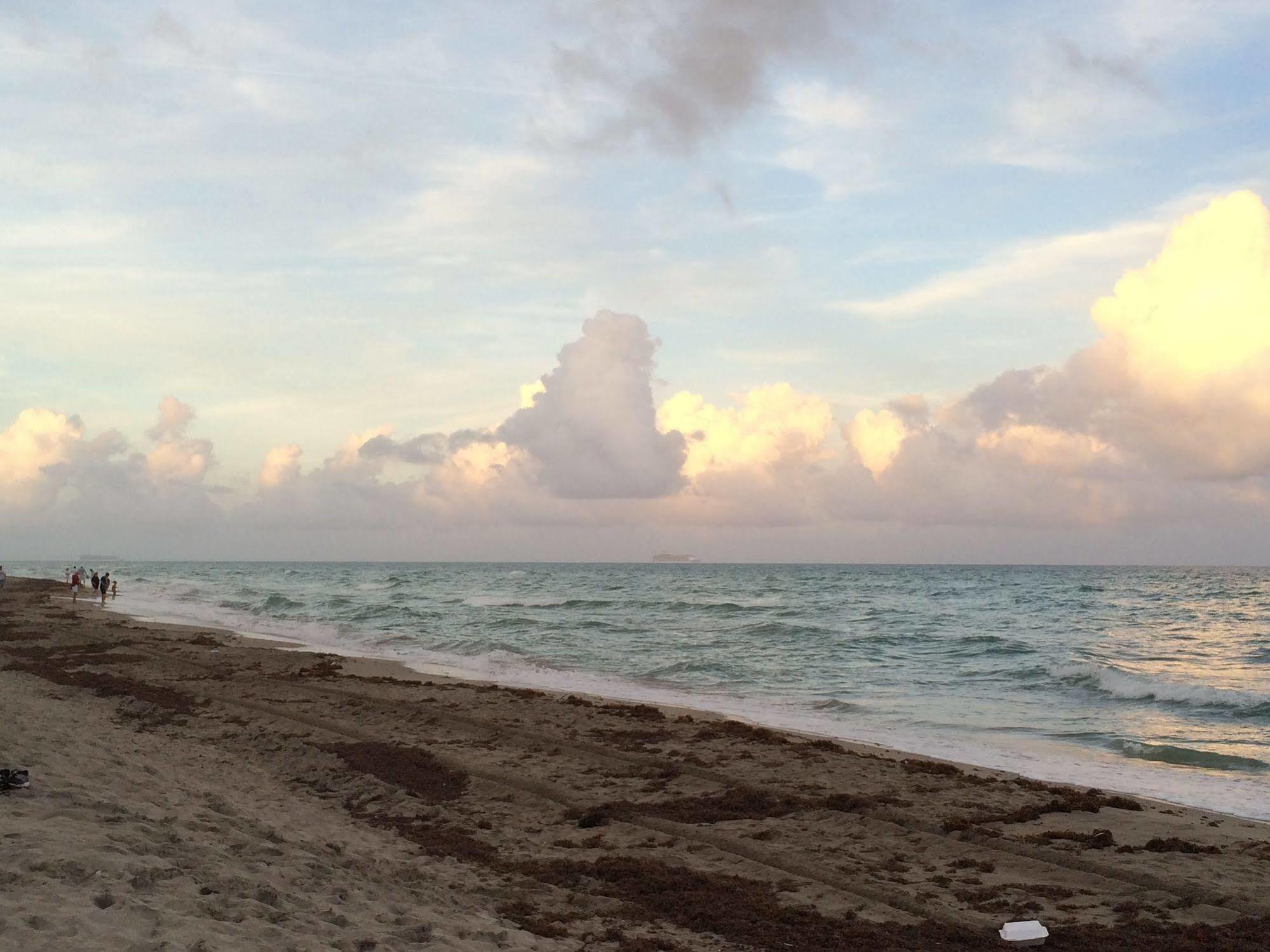 Apartments At Sian Residences Hallandale Beach Bagian luar foto