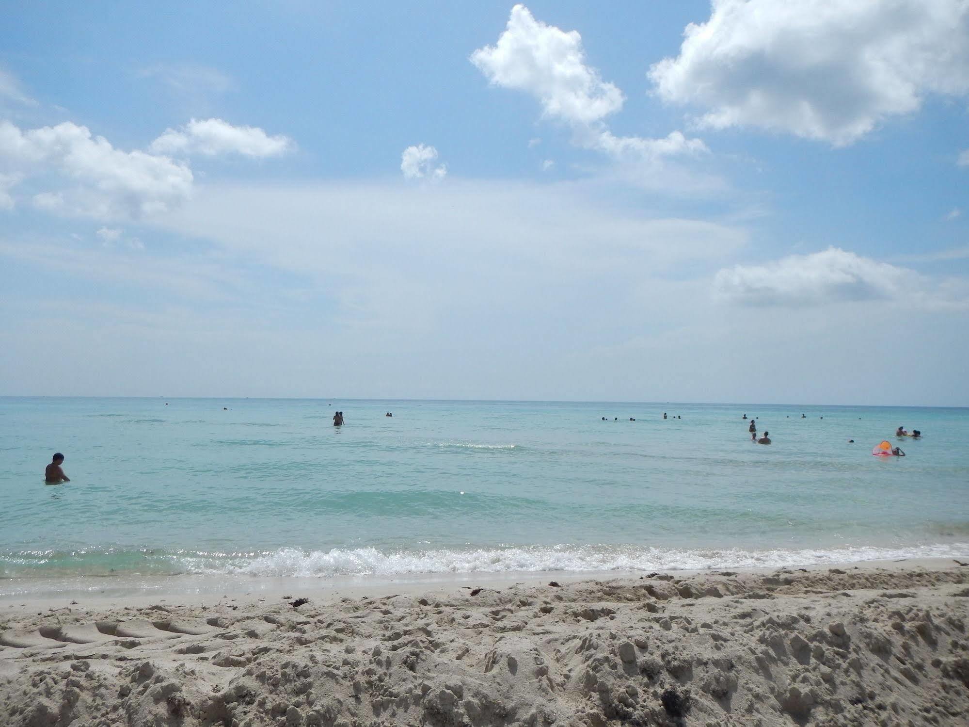 Apartments At Sian Residences Hallandale Beach Bagian luar foto