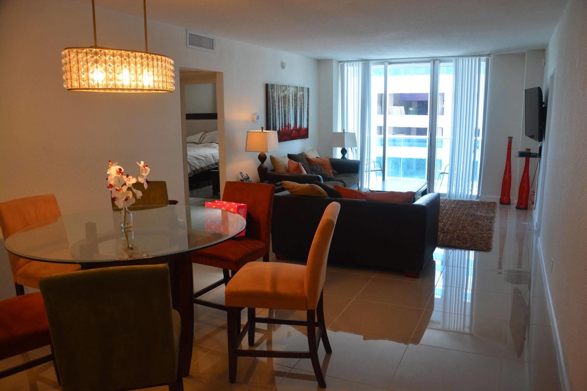 Apartments At Sian Residences Hallandale Beach Bagian luar foto