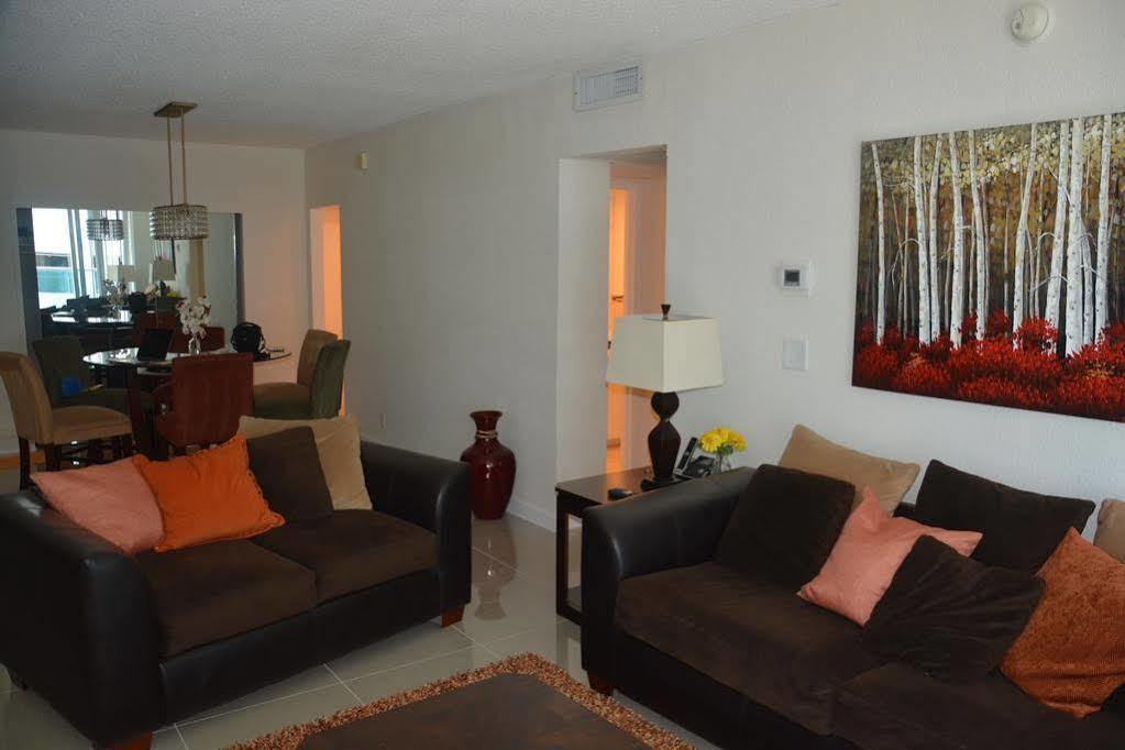 Apartments At Sian Residences Hallandale Beach Bagian luar foto